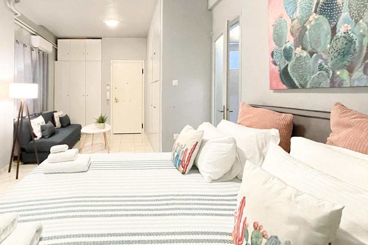 Cute 1Br Apt With Balcony In The Heart Of The City Atene Esterno foto