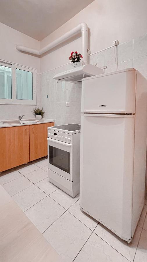 Cute 1Br Apt With Balcony In The Heart Of The City Atene Esterno foto